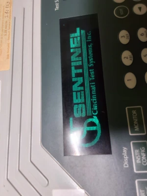 CTS SENTINAL I24 PRECISION LEAK TEST INSTRUMENT I24-00105