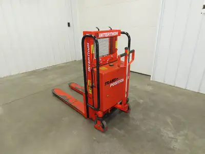 Used INTERRTHOR _UNKNOWN_ Pallet Lifters Indiana US | Arrow Industrial #795279
