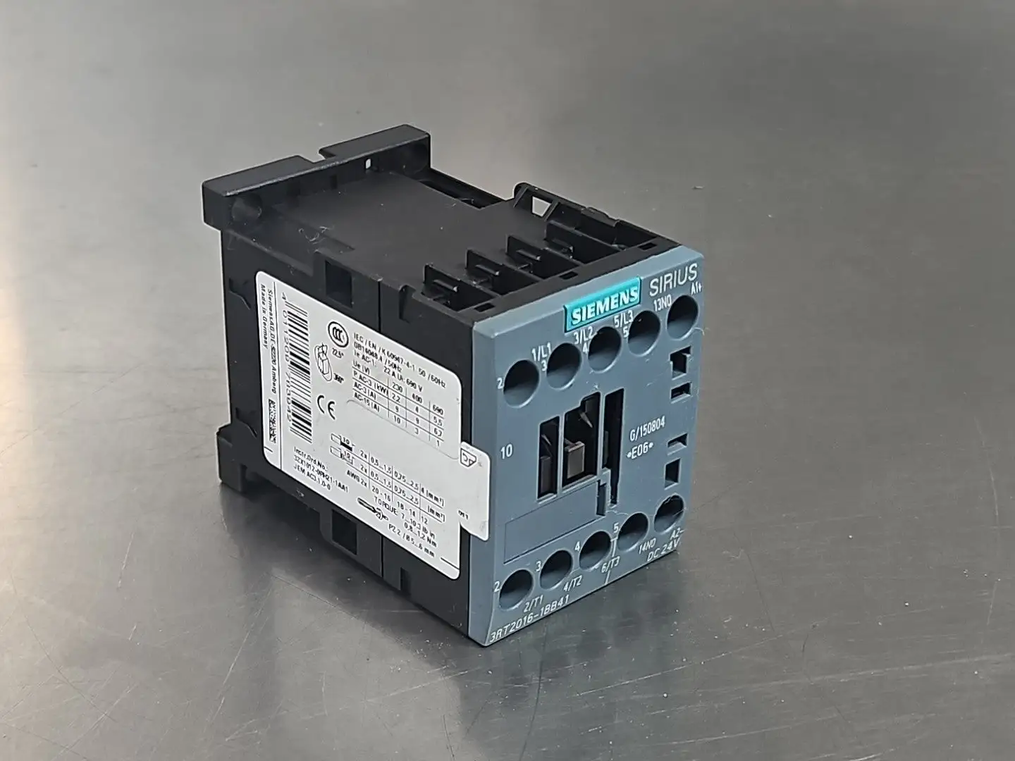 Siemens 3RT2016-1BB41 Contactor Loc4D24