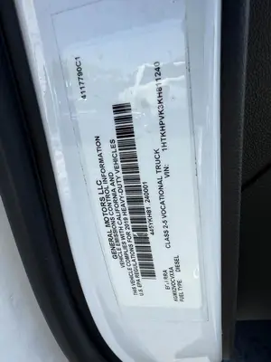 USED 2019 CHEVROLET W5500