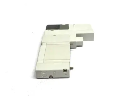 SY3100-5U1 | SMC  Solenoid Valve MISSING PLASTIC COVER - Used