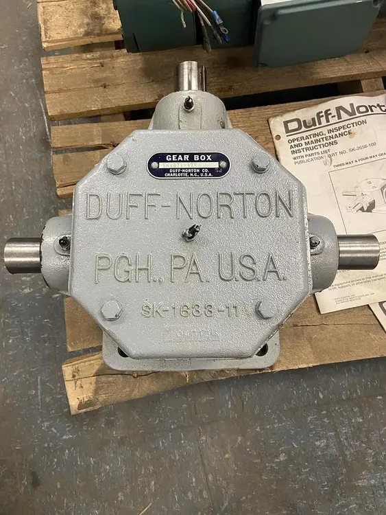 New | in-Stock DUFF-NORTON SK1671M37R Gearboxes Ohio US | Surplus Asset Holdings #1208855
