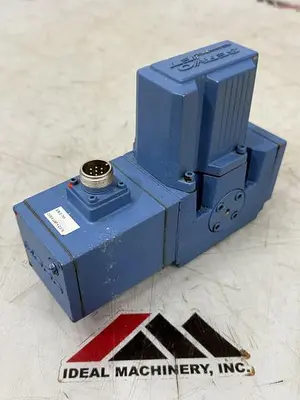 USED MOOG D661-5009