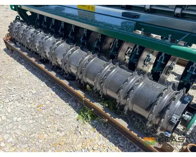 Used PH OUTDOORS _UNKNOWN_ Food Plot Seeders Iowa US | Keast Enterprises #1360437