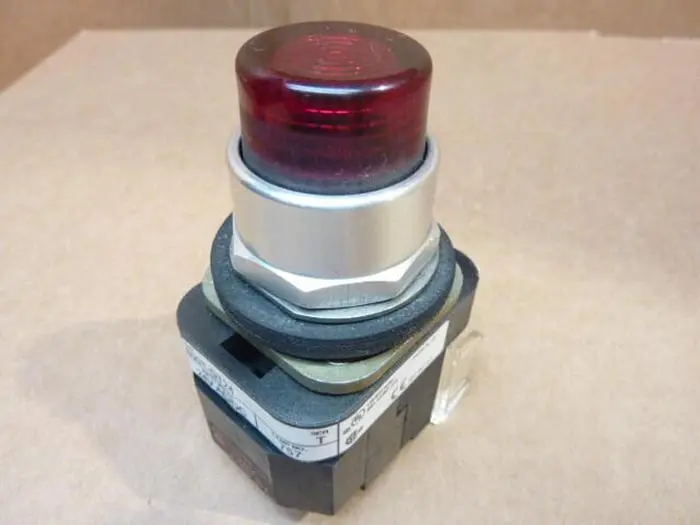 Used ALLEN BRADLEY 800T-QT24 RED Relays & Switches Michigan US | Ideal Machinery #582478