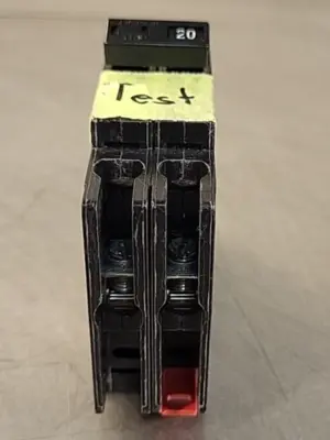CUTLER HAMMER QCR 2020 BREAKER 2 POLE 20A 120-240V (BIN 3.5.1)