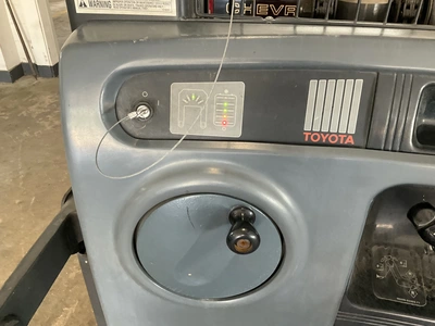 USED 2015 TOYOTA 7BPUE15