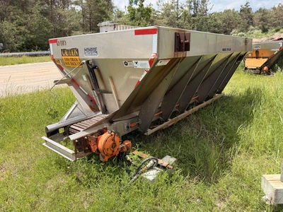Used MONROE 14' SALT / SAND SPREADER Dry Spreaders Michigan US | Miedema Asset Management Group #1282468