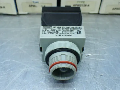 NEW IDEC APW2126A