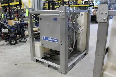 2015 GRACO ECOQUIP EQ600S Vapor Abrasive Blast | Levy Recovery Group (2)