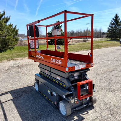 USED 2016 Skyjack SJ3219