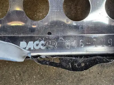 NEW PACCAR M46-1197