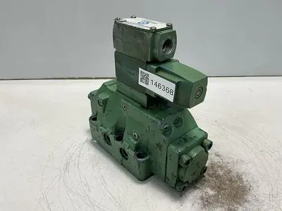 USED SPERRY VICKERS DG4V 3 2A W B 12