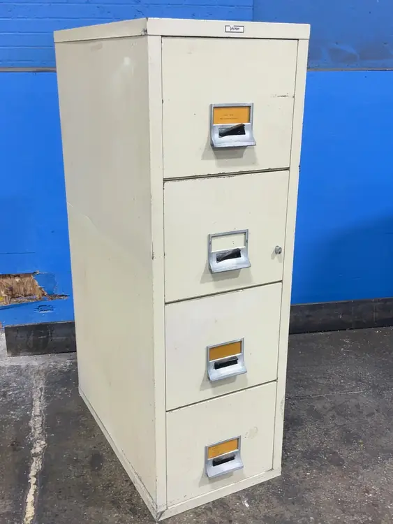 Used VICTOR _UNKNOWN_ Cabinets Ohio US | HGR 24 #1083957