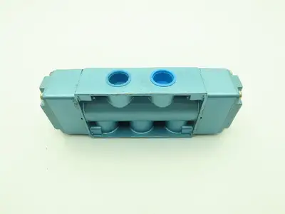 Skinner S4AACBX5 Pneumatic Directional Control Valve 5-Way 2 Pos 150PSI 3/4" NPT