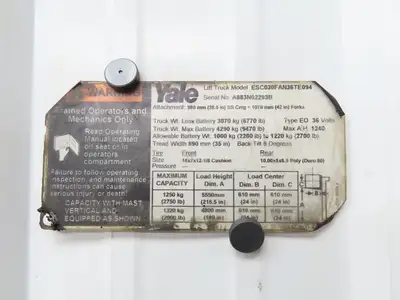 Yale 8507170 Forklift Left Front Drive Axle & Motor 5-Lug Off ESC030FAN36TE094