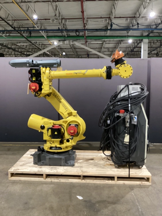 Used 2014 FANUC FANUC R-2000iB Robots Michigan US | iGAM Industrial Marketplace #1373493