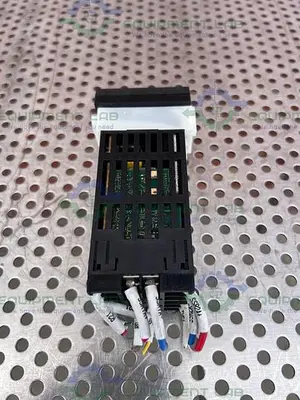 USED OMRON E5CK-QQ101 DIGITAL CONTROLLER 240V