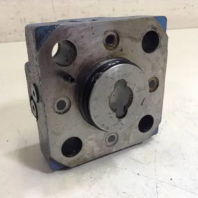 USED VICKERS CVCS25D1S210S19