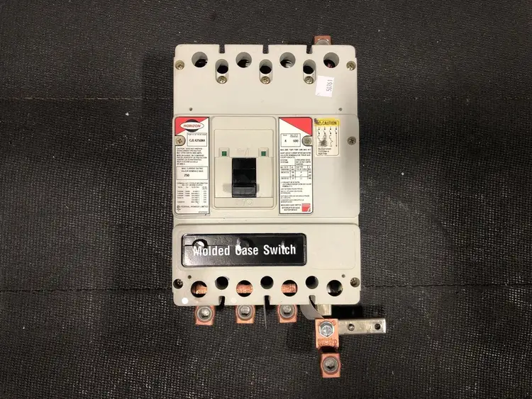 Used FEDERAL PIONEER NO. CJL4250NA Switchgears British Columbia CA | Lenmark #244307