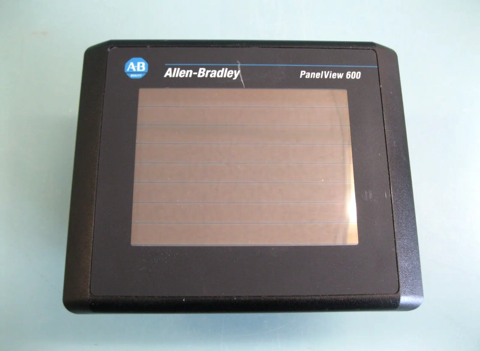 USED Allen-Bradley 2711-T6C16L1