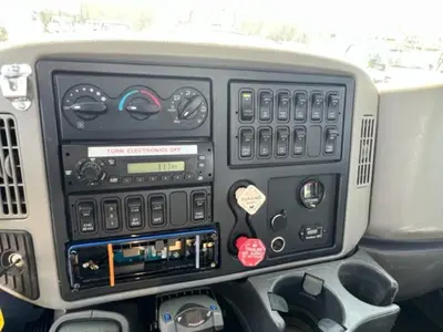 Used 2009 INTERNATIONAL DURASTAR 4400 Fuel & Lube Trucks Washington US | Puget Sound Truck Sales #1546520