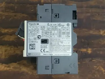USED SCHNEIDER ELECTRIC GV2ME07