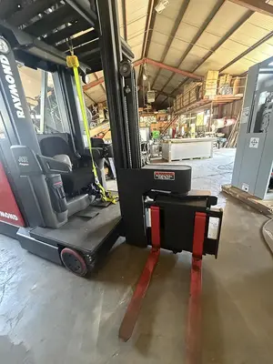 Used 2016 RAYMOND 960-CSR30T Misc Forklifts California US | Van Aliso Enterprises Inc #1744161