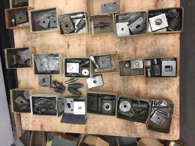 5931-700 Tool & Die Collection From LINDSAY & CO – Jewelry Related Forming / Embossing & Trimming