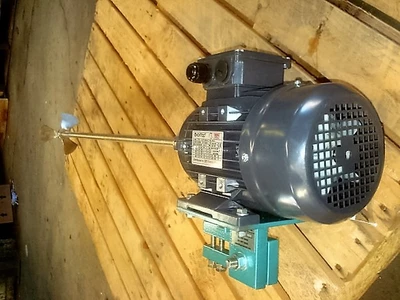 Rigal-Bennett Clamp-On Stirrer, 0.75 kW