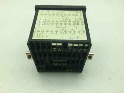 Barber-Colman MAQ2-219-10-000-8 Temperature Controller PLC Temp