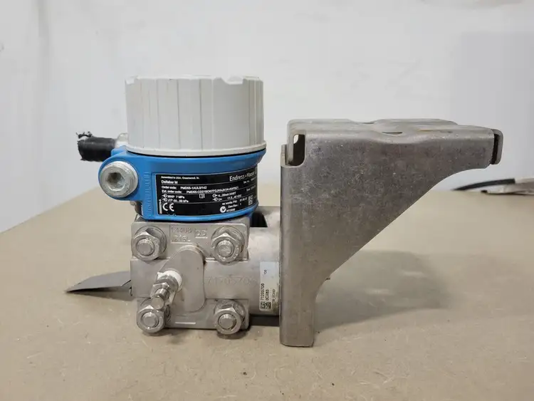 Used ENDRESS+HAUSER PMD55-1AUL0/142 Misc Electrical & Power Parts British Columbia CA | Lenmark #367325