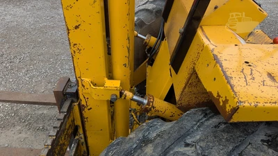 USED 1994 DEERE 482C