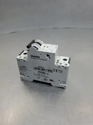USED Siemens 5SY4106-6 Circuit Breaker, 6A, 230/400V w/5ST3010 Aux. Switch