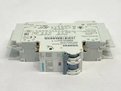 5SJ4106-7HG42 | Siemens  Circuit Breaker 1P 6A 277VAC/480V w/ 5ST3010-0HG Switch - New Other