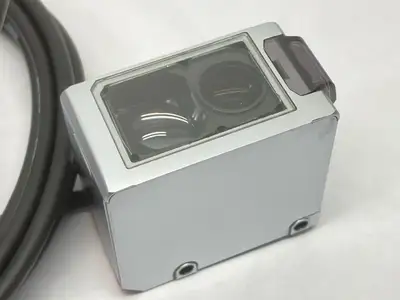 LR-W500 | Keyence  Self-Contained Full-Spectrum Sensor 2m Cable Type - New Other
