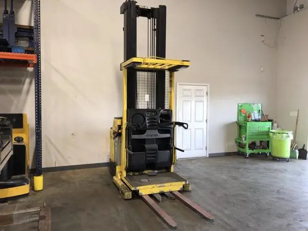 Used 2013 HYSTER R30XM3 Stackers South Carolina US | Zoom Lifts & Equipment #1181150