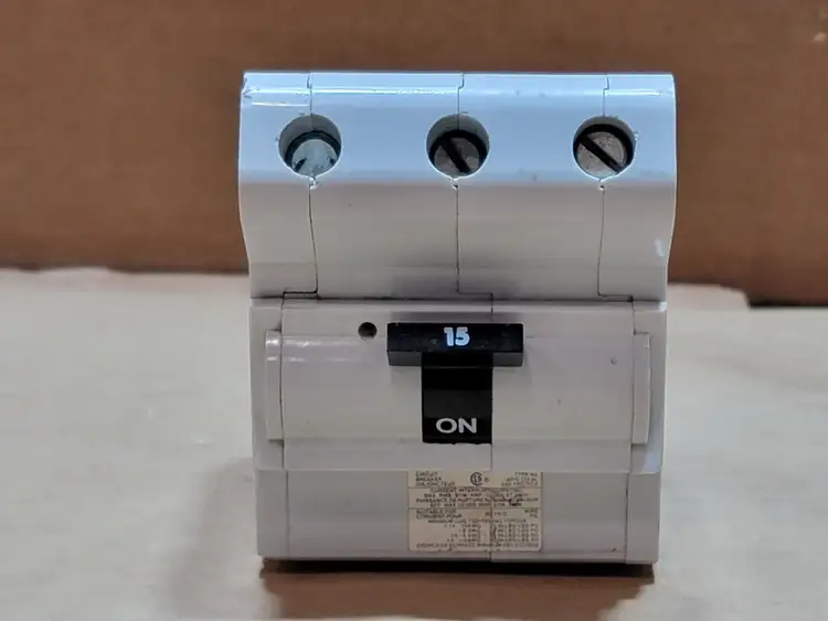 Used FEDERAL PIONEER NA3P15 Switchgears British Columbia CA | Lenmark #835744