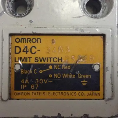USED OMRON D4C-3403
