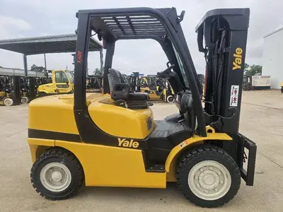 Used 2018 YALE GDP080VX Internal Combustion Forklifts: Pneumatic Tire Illinois US | Somerset Equipment Sales #1546162