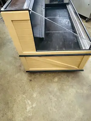 Killion Industries PFW-74-43-48-V-N-Mobile Commercial Refrigerated Display Case Refurbished
