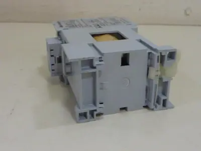 USED ALLEN BRADLEY 100-CO9Z.10 SER A