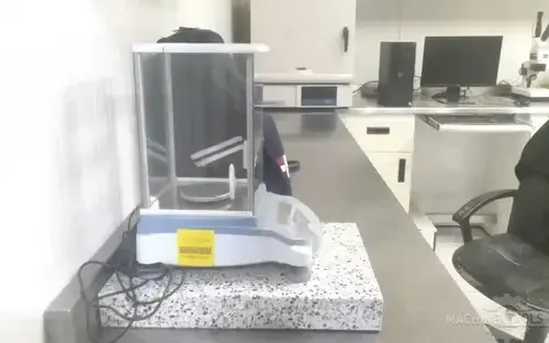 Used THERMO SCIENTIFIC AV114C Calibration Equipment Illinois US | Perfection Global, LLC. #79960