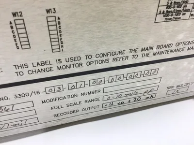 Bently Nevada 3300/16-03-01-00-00-00-00 Dual Vibration XY/GAP Monitor