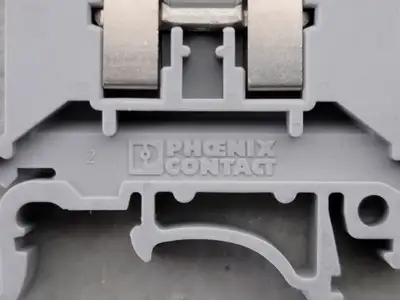 NEW PHOENIX CONTACT 3004362