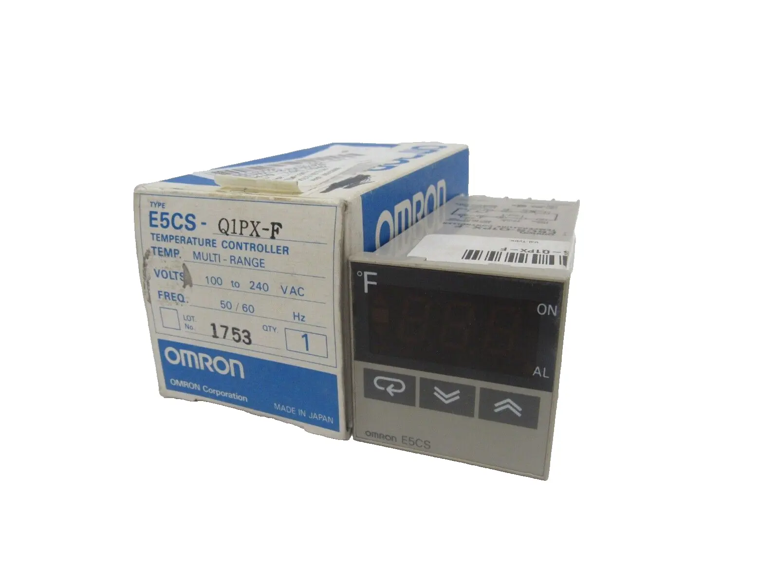 USED OMRON E5CS-Q1PX-F TEMPERATURE CONTROLLER E5CSQ1PXF