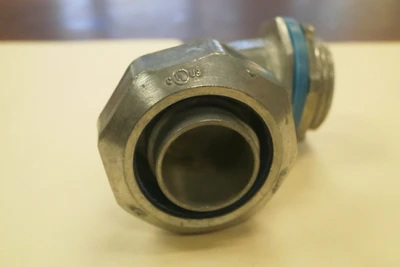 New Metal 3/4" Elbow Connector