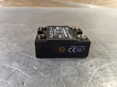 NEW CRYDOM D2475-10
