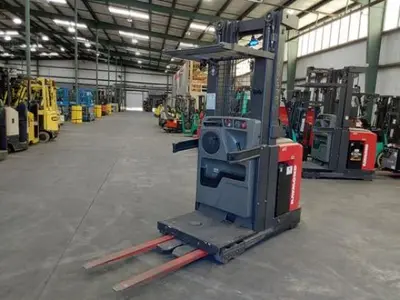 USED 2022 RAYMOND 560-OPC30TT