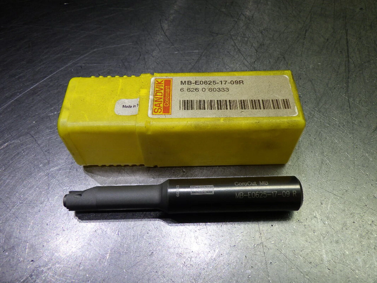 Sandvik MB09 Coolant Thru Carbide Milling Shank MB-E0625-17-09R (LOC2334)